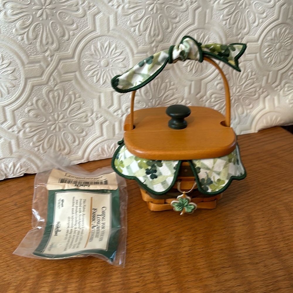 Longaberger 1999 Lots of Luck Basket combo